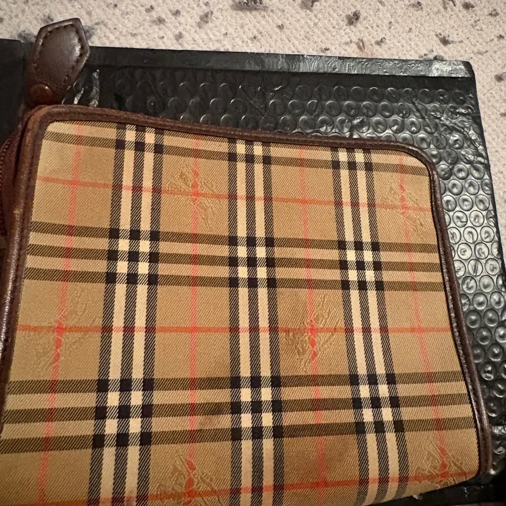 Burberry‎ Vintage Nova Check Zip Pouch in Tan and Brown